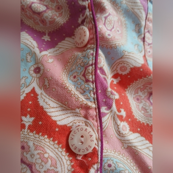 Victoria's Secret Medallion Print Cotton Pajama Set - Picture 7 of 8
